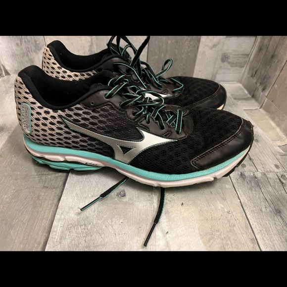 Mizuno womens running shoes size 10 - Picture 6 of 7